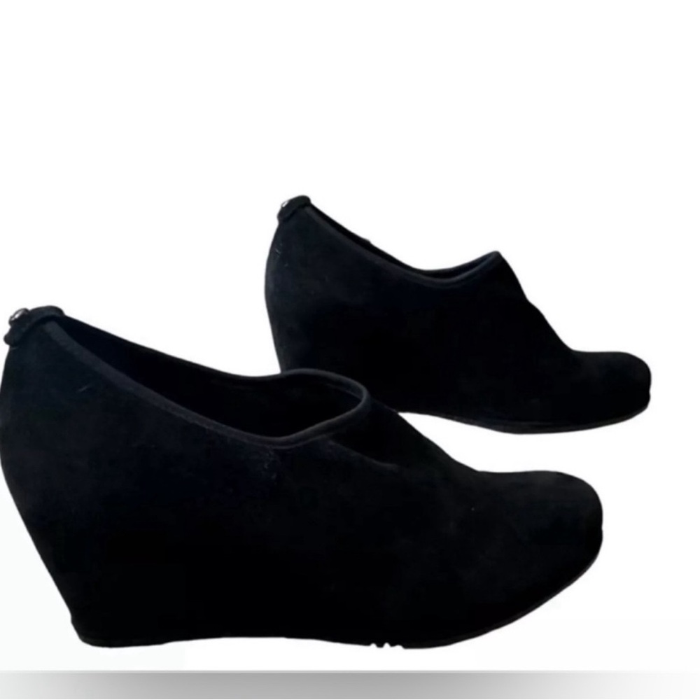 Stuart Weitzman Suede Skinny Wedge Heels Size 8.5